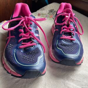 ASICS Gel-Kayan 22 sneakers woman’s size 9.5 running shoes.